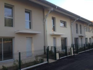Stylimmo réalise la réhabilitation d'une dépendance en 4 logements "clés en main", à Rillieux-la-Pape dans le Rhône.